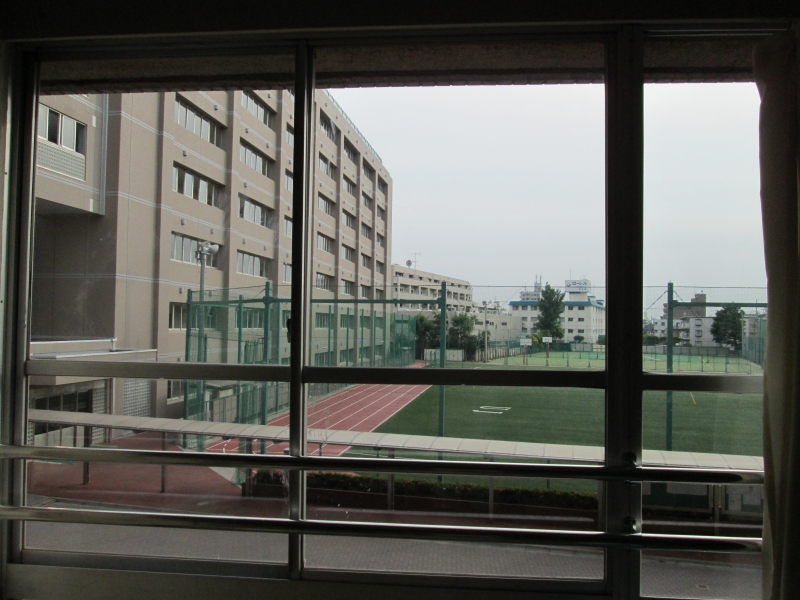 さいたま市 学校の窓ガラス交換 有限会社アイガセ