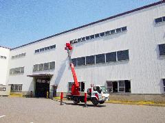工場内高天井の排煙窓修理