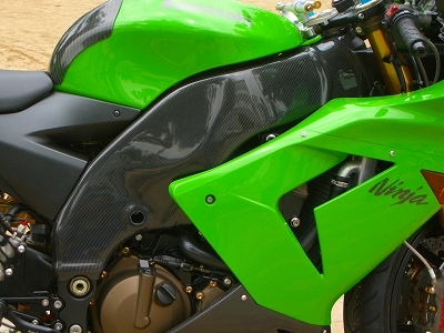 最新作国産】 ZX-10R（16年〜） タンクカバー タイプR FRP/白（FW） A