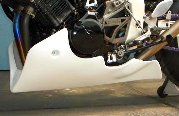 TRX850 アンダーカウル | レース用バイクパーツの製造・販売、自動車