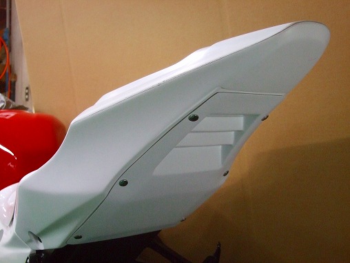 １７～ ＧＳＸ-Ｒ１０００ 耐久シートカウル<ENDURANCE SEAT FAIRING ...