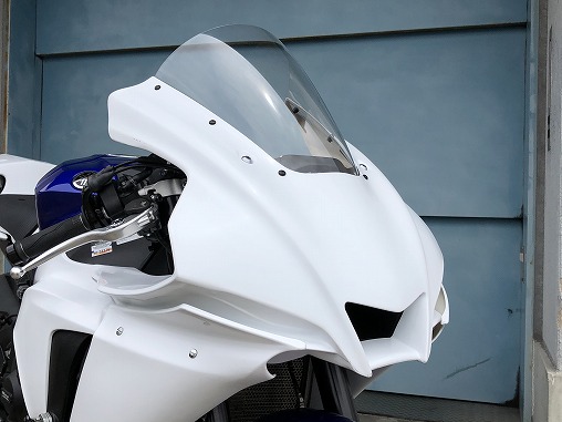 ２０～ ＹＺＦ-Ｒ１ スクリーン<SCREEN> | レース用バイクパーツの製造