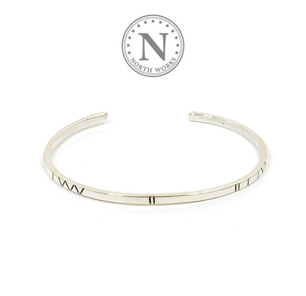 NORTH WORKS W-044 900Silver Square Narrow Cuff Bracelet