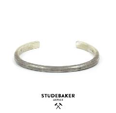 STUDEBAKER METALS CLASSIC CUFF SILVER/WORK PATINA