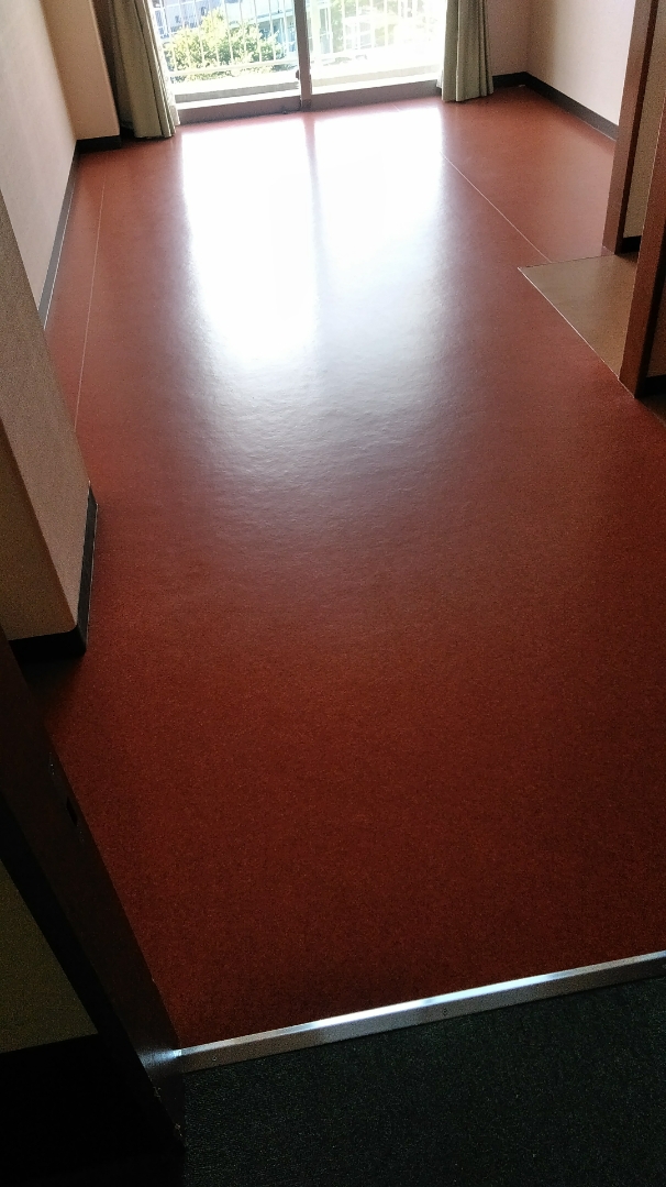 神戸 介護施設 壁紙クロス カーペットからシート床工事 フジワラクロス