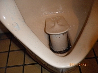 トイレ尿石除去