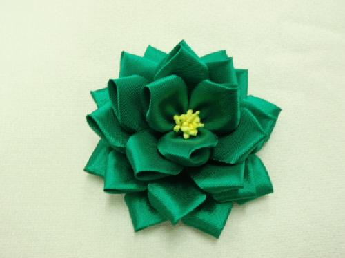 胸につける花リボンバラ・記章・徽章（特小・花径７ｃｍ）緑２４個入り