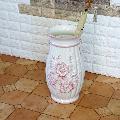 ポルトガル製、陶器の傘立　白　ホワイト　バラ　薔薇　159P