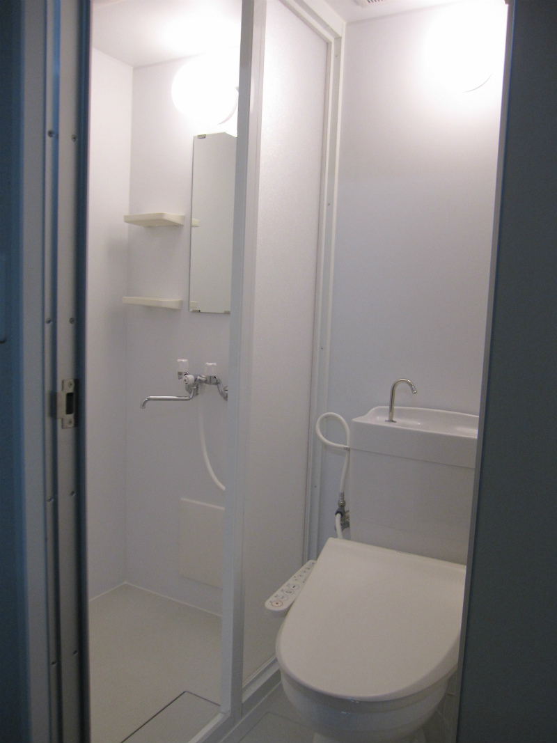 ｼｬﾜｰﾙｰﾑ、給湯器、浴室ドア｜お風呂リフォームなら大阪・堺市のリビングピース