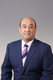 代表 前嶋 伸一