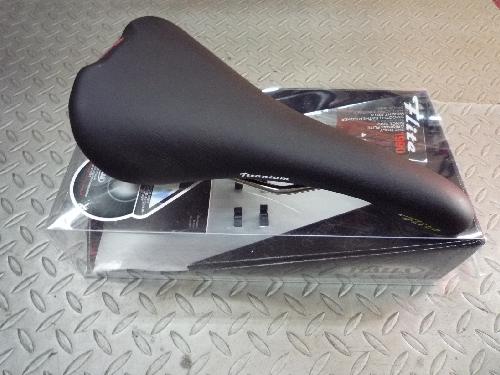 SELLE ITALIA(セライタリア) FLITE 1990 Ti BLK