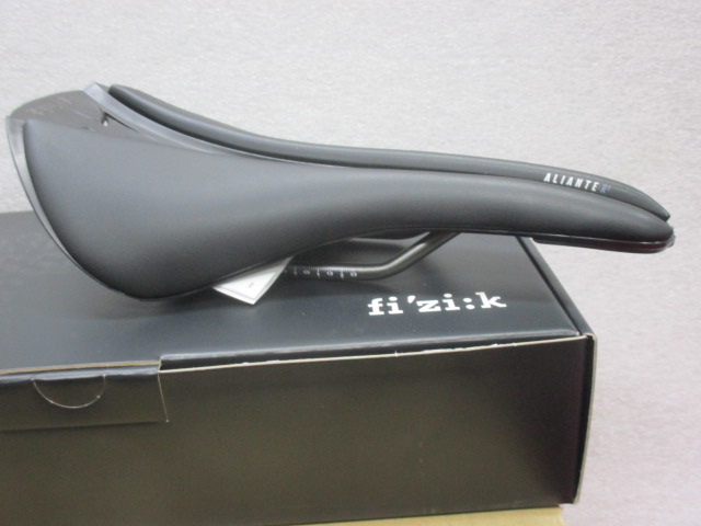 SELLE ROYAL FI'ZI:K VERSUS EVO ALIANTE R3 kiumレール/セラロイヤル