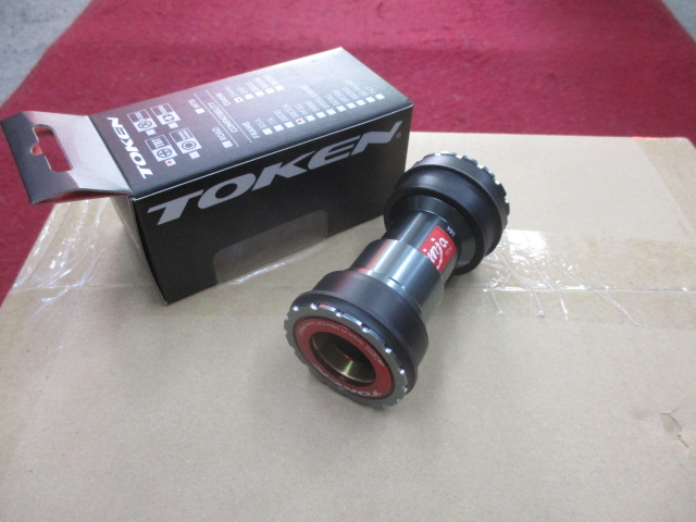 新品)TOKEN (トーケン) Ninja BB42A29 Cannondale（BB30A