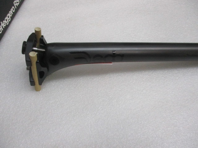 DEDA ELEMENTI SUPERRLEGGERAO CARBON Seatpost 27,2/ デダ スーパー 