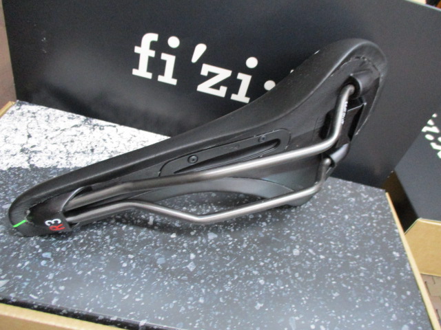 SELLE ROYAL FI'ZI:K Limited Color Edition ANTARES R3 OPEN kium