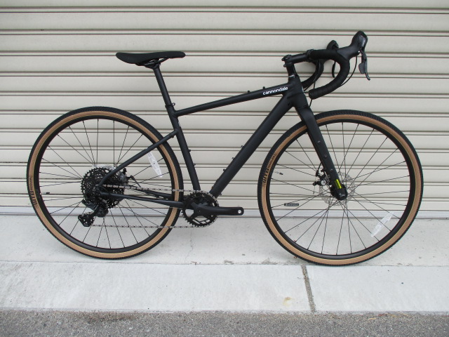 Ligeramente comer A veces a veces 2022～2023 Cannondale Topstone 4/２０２２～２０２３モデル キャノンデール トップストーン ４ グラベルロード完成車  【ブラック】 アーリーサマーセール特価で入荷中 SMサイズ即納在庫あり｜【スマートフォン】