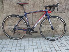 2018 MERIDA SCULTURA 4000 BAHININ MERIDA TEAM /2018モデル メリダ スカルトゥラー 4000 105ミックス フルカーボン バーレーンメリダ チームレプリカ カラー完成車【ダーク ブルー/(バーレンメリダチームレプリカ)=EBC2】 Sサイズ=50cm 即納在庫あり!