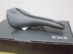 SELLE ROYAL FI'ZI:K VERSUS EVO ALIANTE  R3 kium[/ZC@tBW[N@o[TX@G{@@qR@AAe@LE[@forJI Th  M[ yubNz̔I