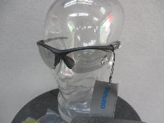 SHIMANO PRO サングラス EQUINOX CE-EQX2-PH/シマノ プロ (CE-EQX2-PH) 調光レンズ&スペアーレンズ付 サングラス イクイノックス 【マットブラック/ブラック】超特価中! 即納在庫あり