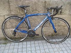 2019モデル PINARELLO RAZHA 24HMUD CARBON NEW105 / 2018モデル ピナレロ ラザ R-7000 105ミックス 24HMUD カーボン完成車 新色【184/イタリアンザフィーラブルー(シャイニーメタリック)】465SLサイズ ご予約受付中!
