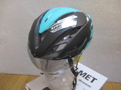 OGK-Kabuto AERO-R1 bianchi reparto corse/OGKカブト エアロ R−1 【マットブラック−チェレステ】特価販売中!L/XLサイズ ★完売致しました。