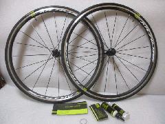 MAVIC AKSIUM UST NEW TUBELESS/マビック アクシュウム UST NEWチューブレス 特価! 【シマノ対応=M11仕様】