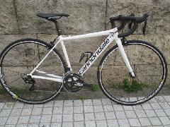 特価!2019 Cannondale CAAD 12 105/当店オリジナルスペック 特価車!2019モデル キャノンデール CAAD 12 105完成車 特価! 【CRS=カシミアホワイト】カラー 44cm★ラスト1台即納在庫あり!