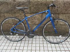 2019モデル MERIDA CROSSWAY100-R/2019モデル メリダ クロスウェイ 100−R 入荷中!特価販売中! 【EB47=メタリックブルー(ブラック/ホワイト)】 各サイズ特価販売中!460mmサイズは、 お取り寄せにて特価販売中!