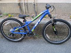 2023 GT STOMPER Prime 24 V2/2023モデル GT ストンパー プライム V2 24インチ ジュニアMTB 特価中!【ブルー】 即納在庫あり