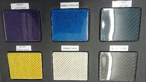 ステアリングカーボン加工　ステアリングウッド加工　ステアリング張り替え　ステアリング張替え　埼玉　東京　郡馬　茨城　千葉ステアリング張り替え