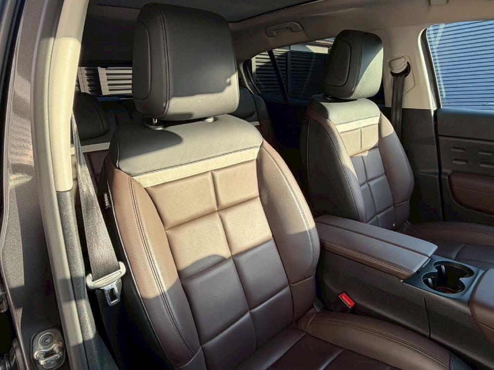 �V�g���G�� C5�G�A�N���XSUV