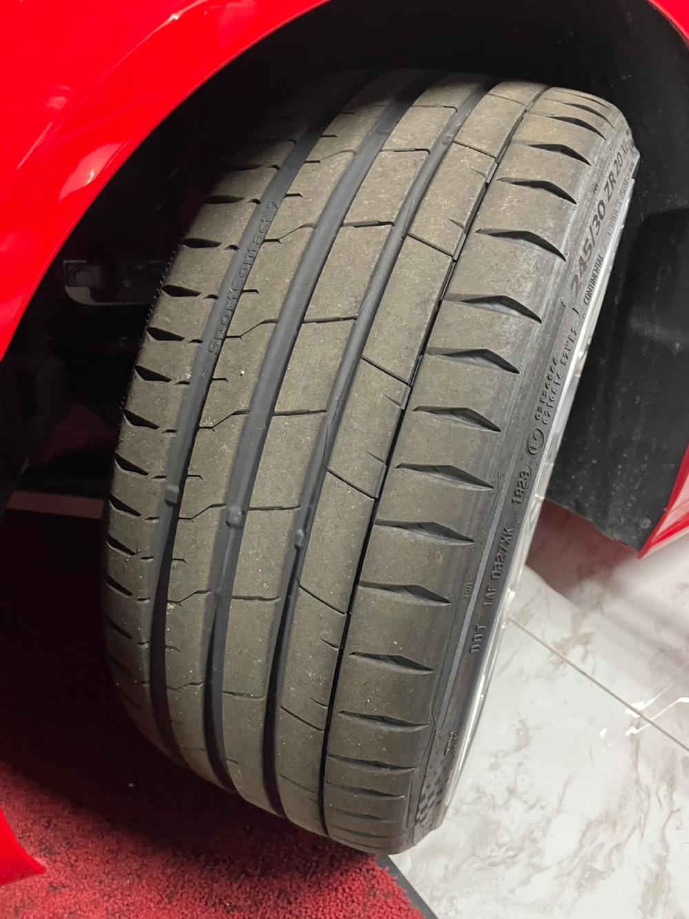 �����{���M�[�j �E���J���X�p�C�_�[