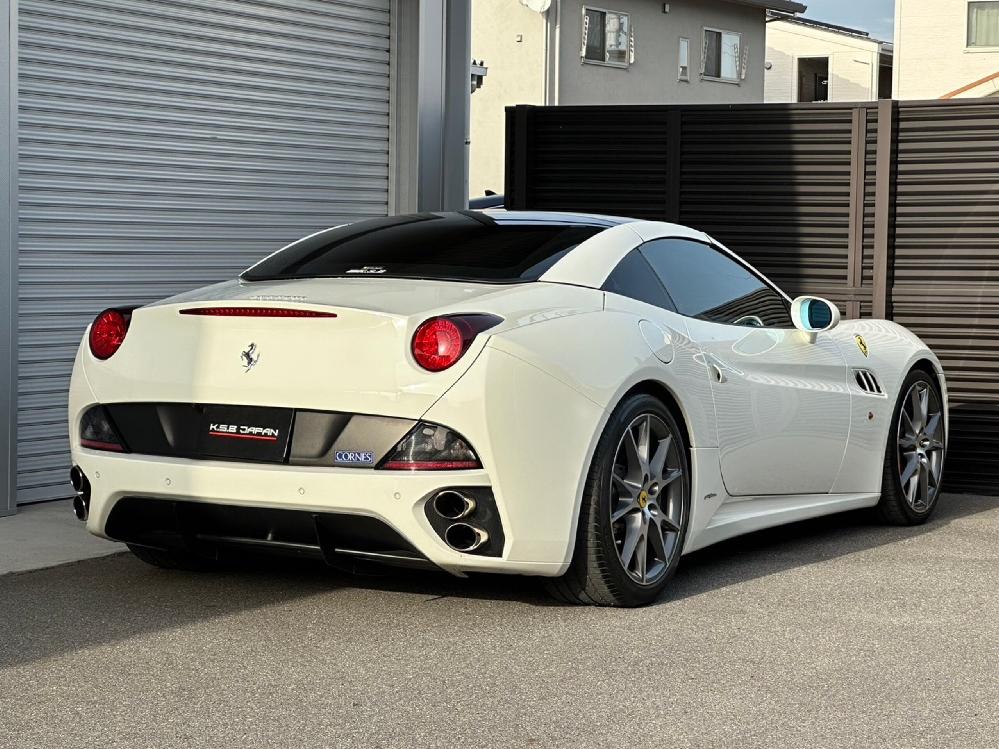 �t�F���[�� �J���t�H���j�A