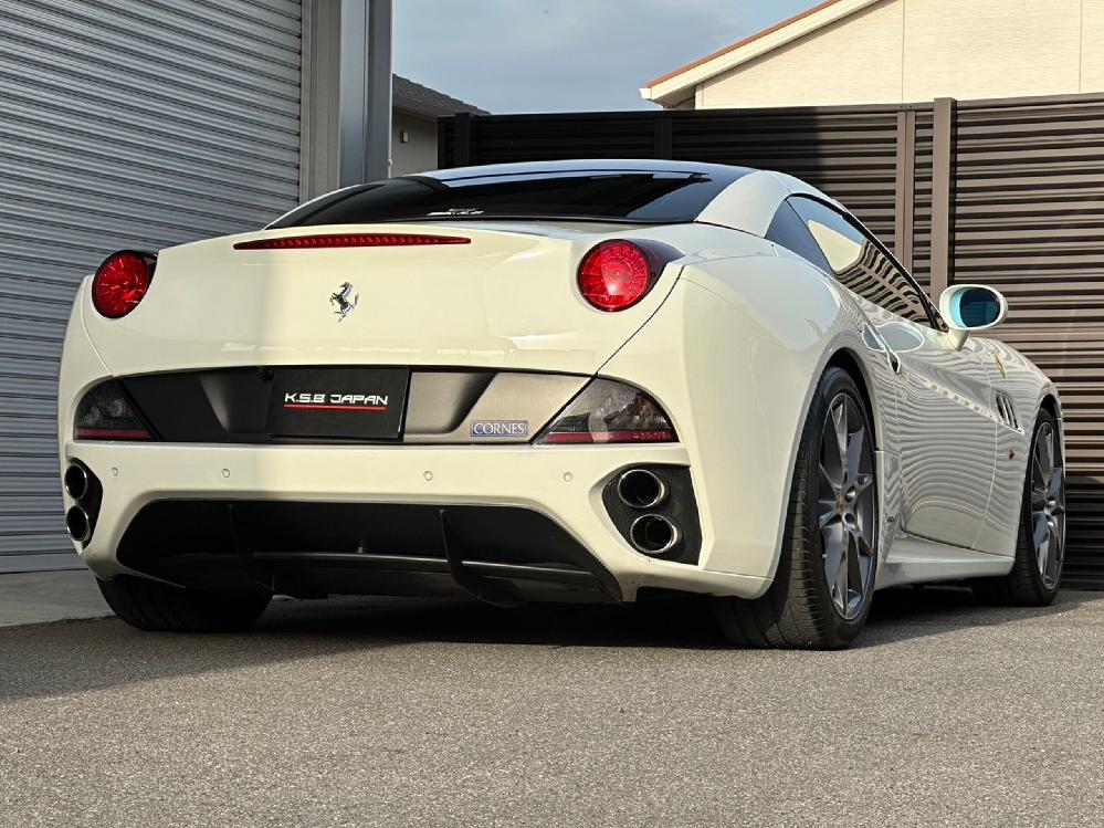 �t�F���[�� �J���t�H���j�A