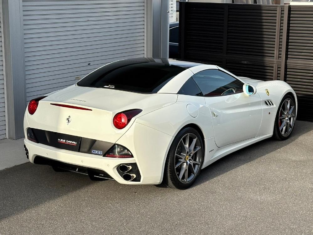 �t�F���[�� �J���t�H���j�A