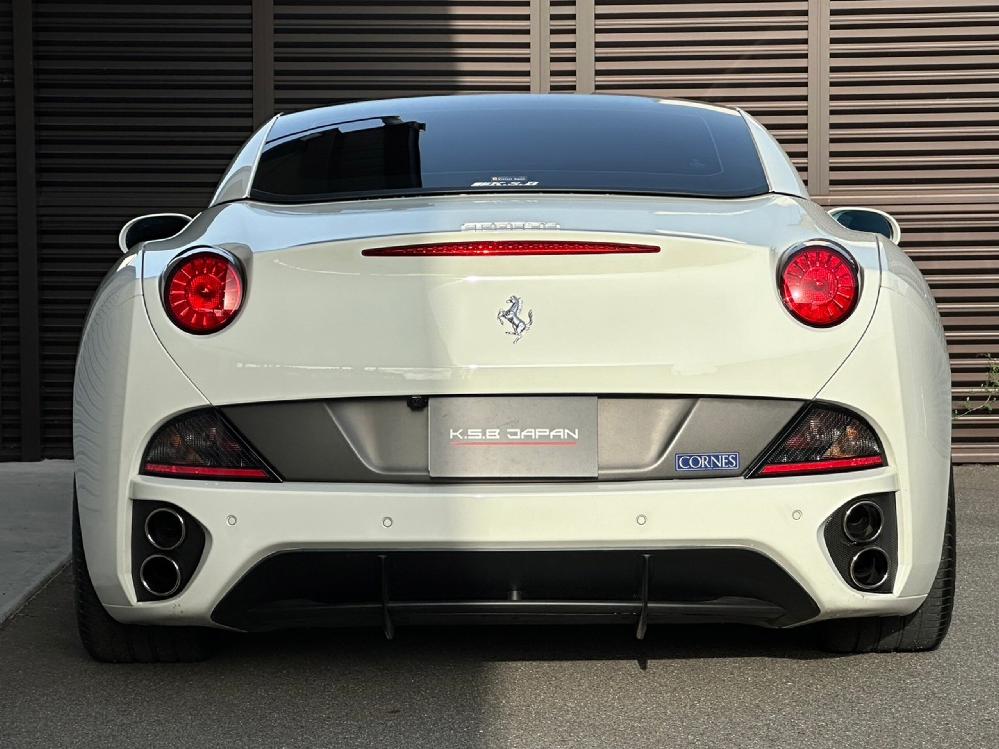 �t�F���[�� �J���t�H���j�A