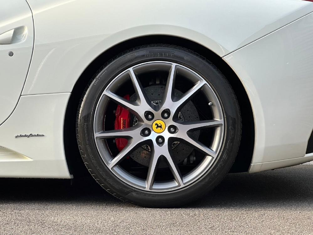 �t�F���[�� �J���t�H���j�A