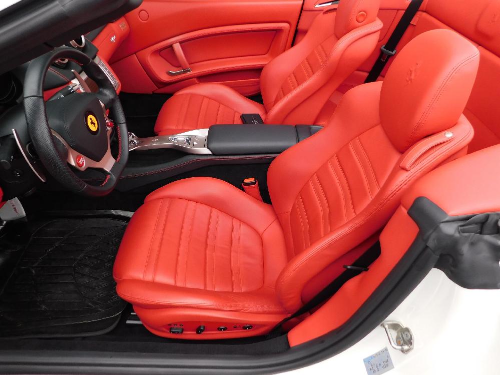 �t�F���[�� �J���t�H���j�A