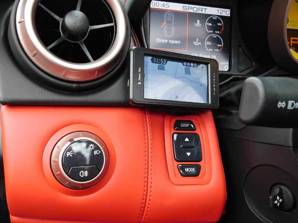 �t�F���[�� �J���t�H���j�A