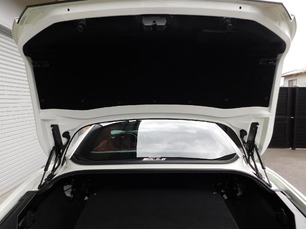 �t�F���[�� �J���t�H���j�A