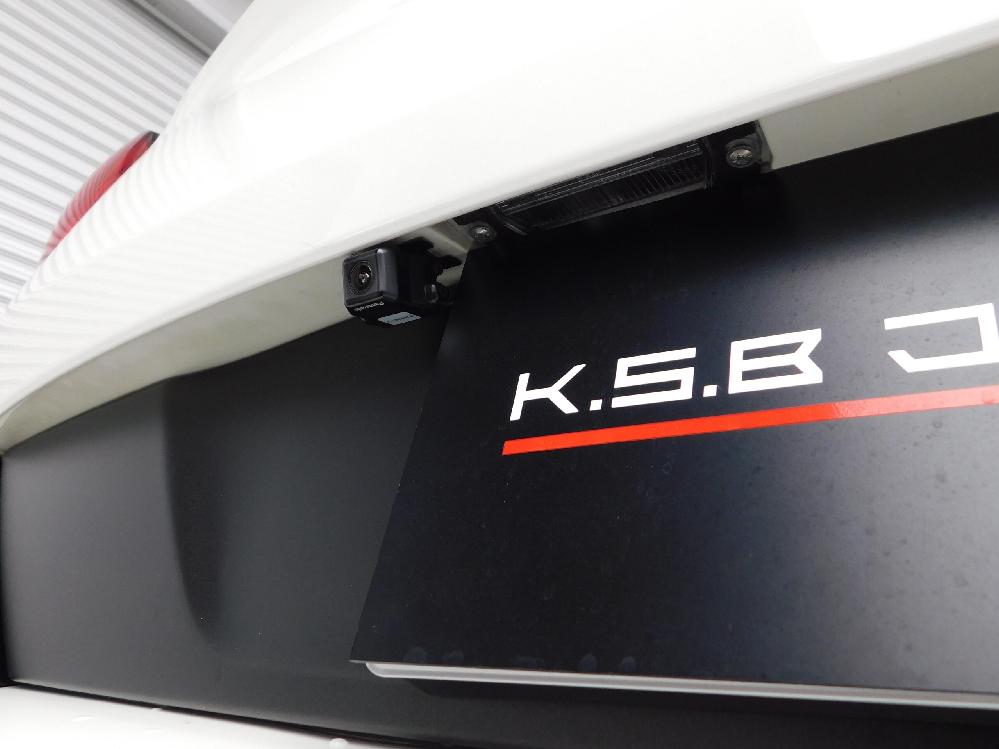 �t�F���[�� �J���t�H���j�A