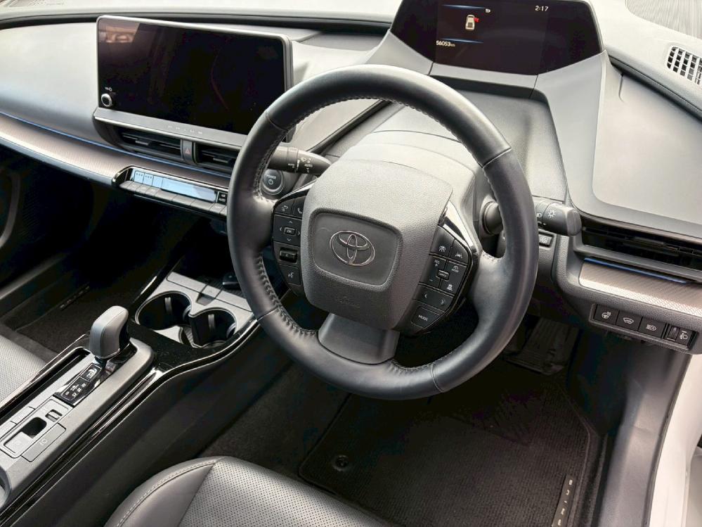 �g���^ �v���E�X