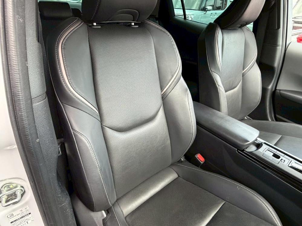 �g���^ �v���E�X