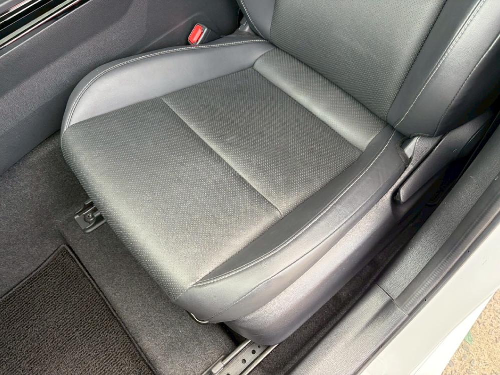 �g���^ �v���E�X