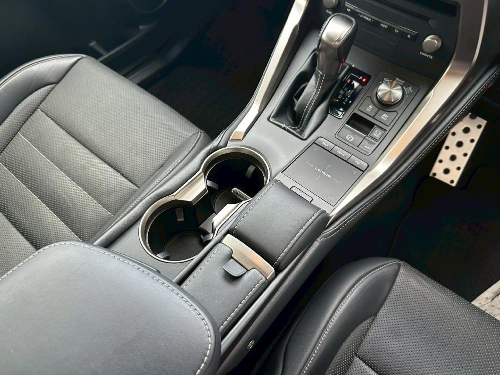 ���N�T�X NX