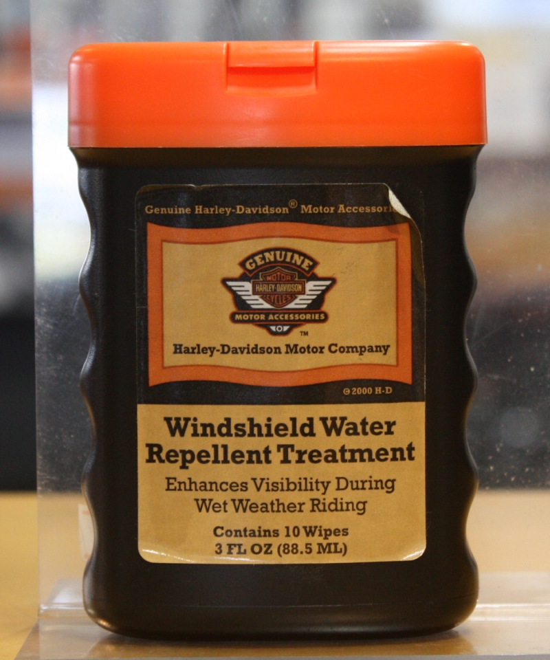 WINDSHIELD WATER REPELLENT@TREATMENT