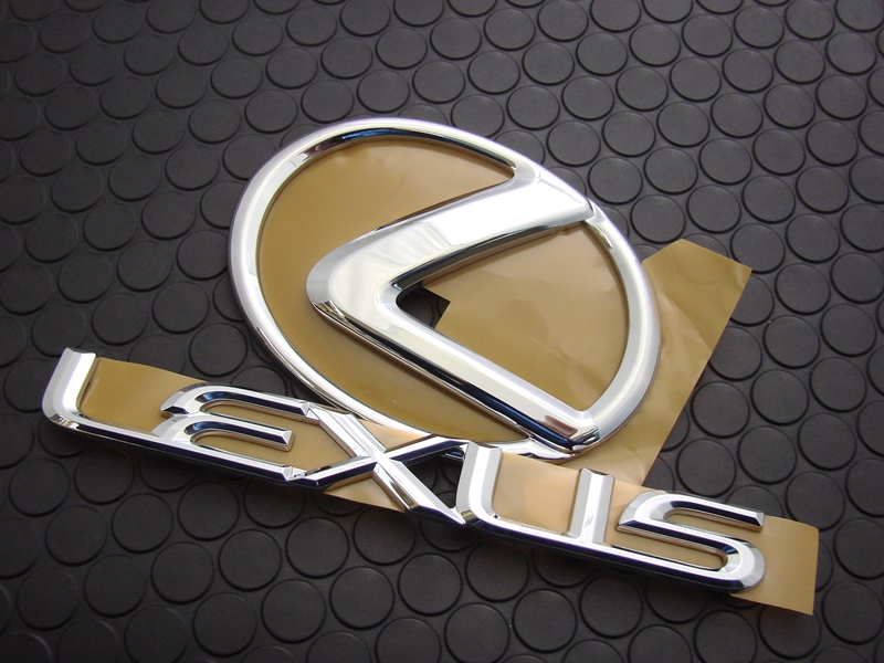 LEXUS REAR EMBLEM SET