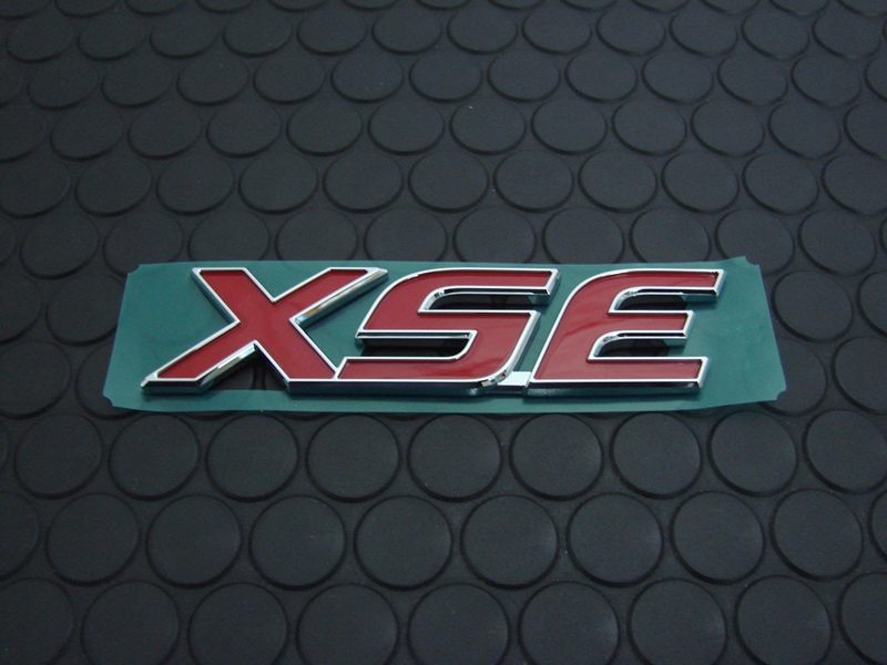 REAR XSE EMBLEM