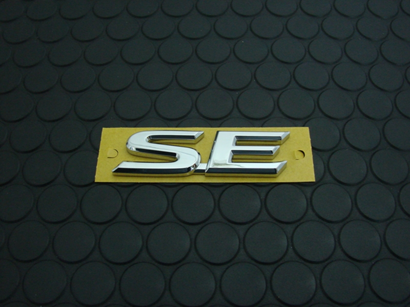 REAR SE EMBLEM