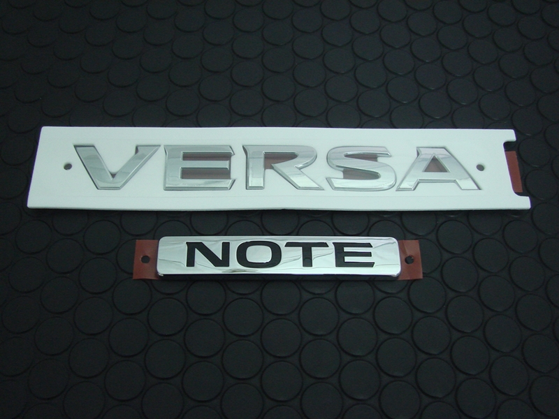 REAR VERSA NOTE EMBLEM